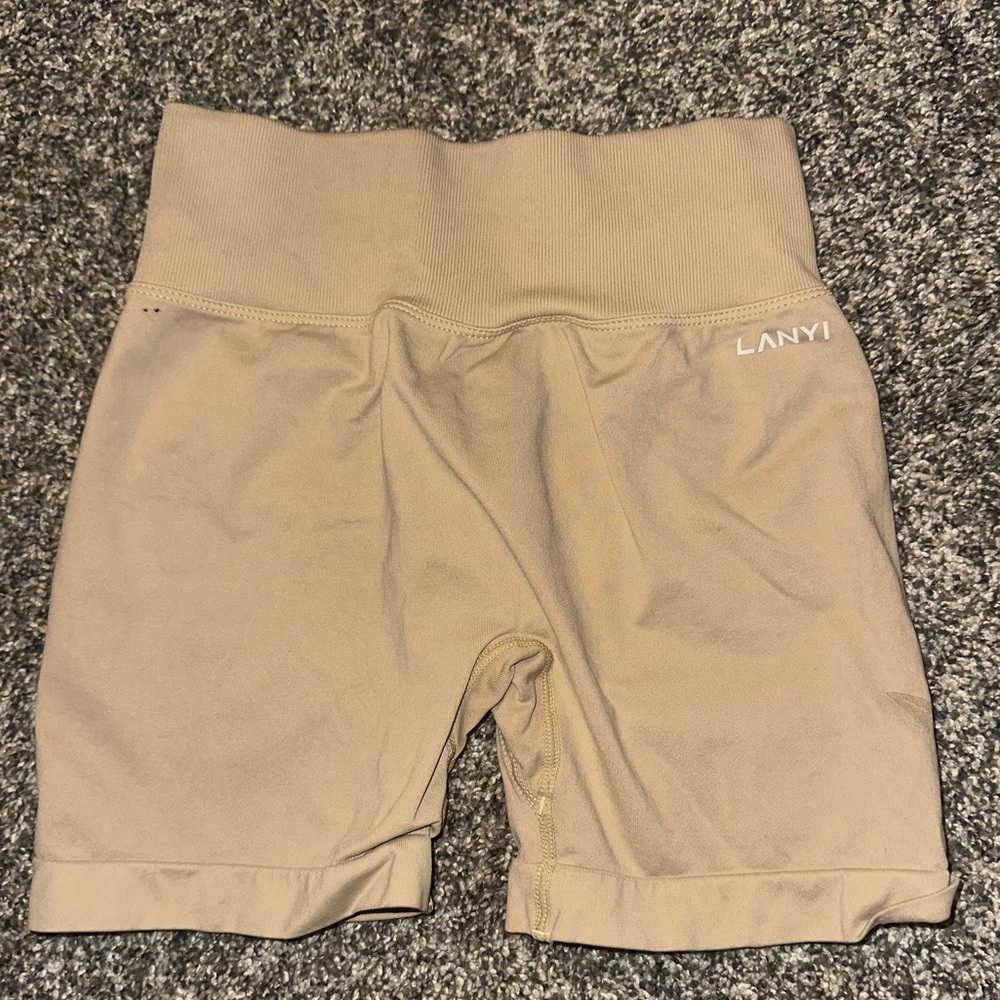 DFYNE X Lanyi Beige Shorts Size S